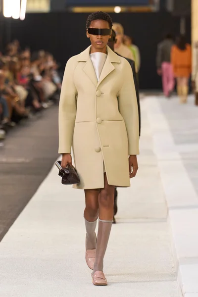 Look 36